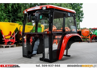 Kabina C-330 NAGLAK dach i błotniki z tworzywa, HALOGENY, DRZWI NA KOŁO BOCZNE SZYBY UCHYLNE
